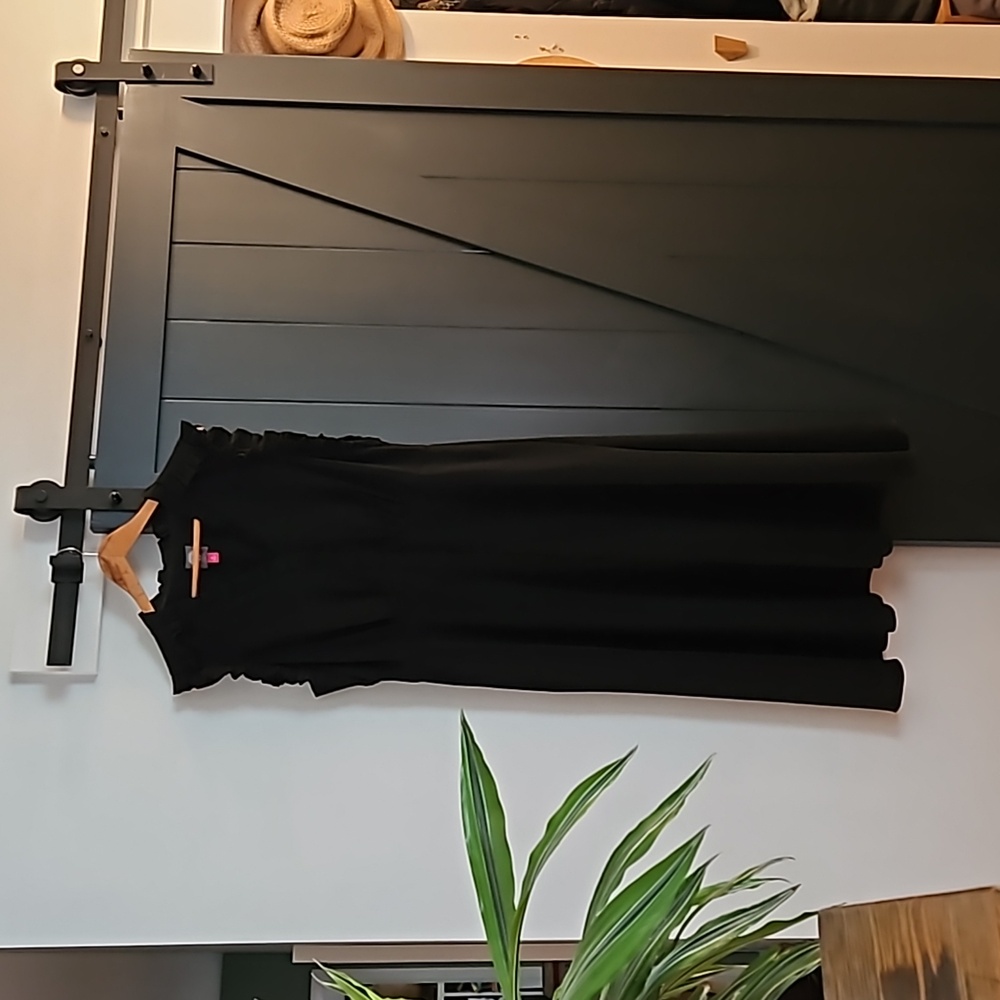 Vince Camuto black dress